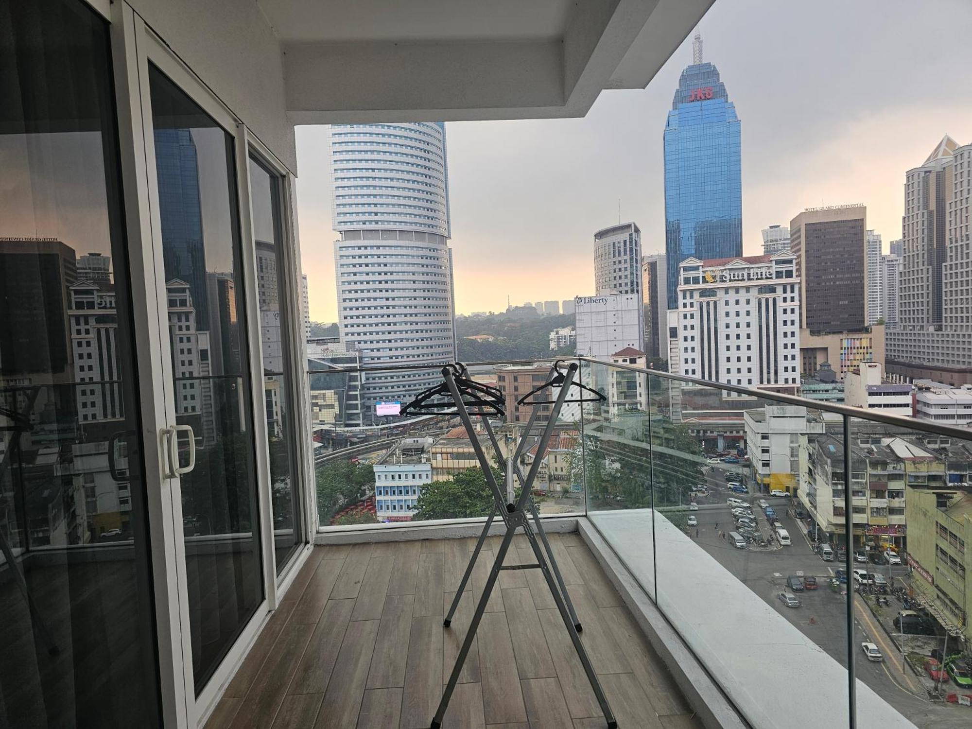 Quill Klcc Starlife *